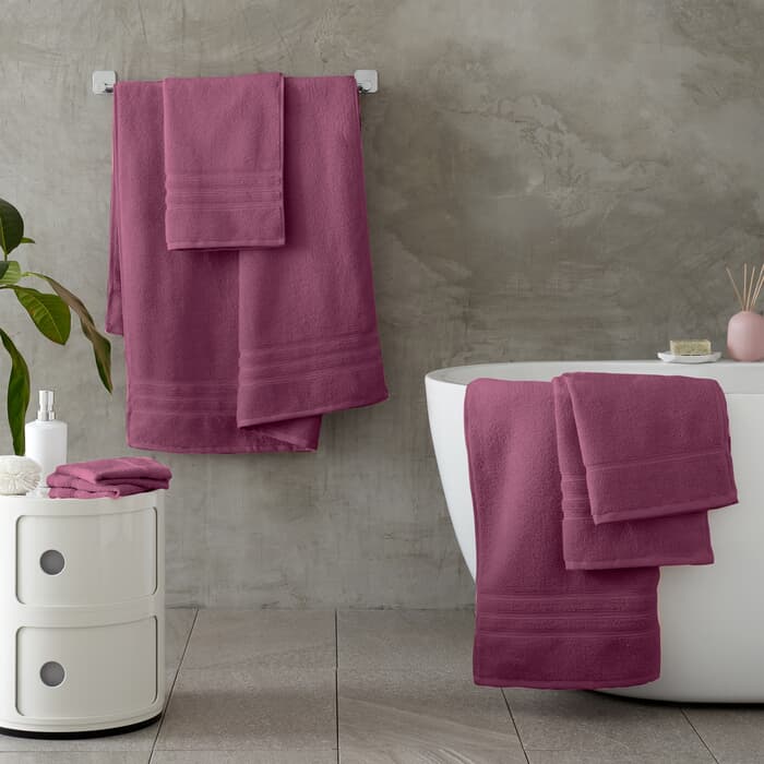 Catherine Lansfield Zero Twist Towels Raspberry large