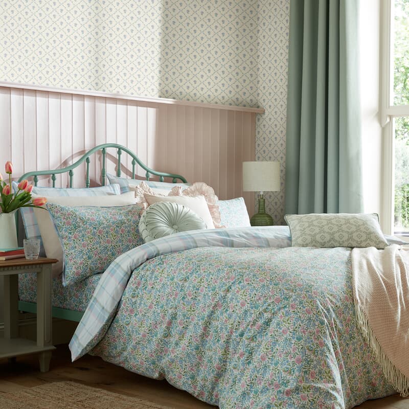 Laura Ashley large