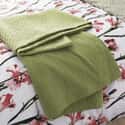 T Quilted Throw Green