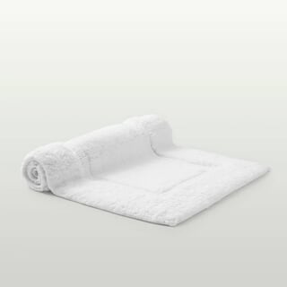Indulge Bath Rug White