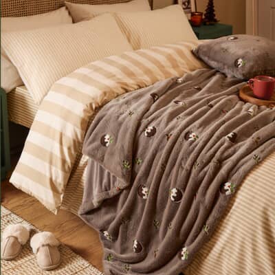Festive Puddings Faux Fur Throw