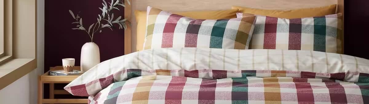 Seasonal Bedding