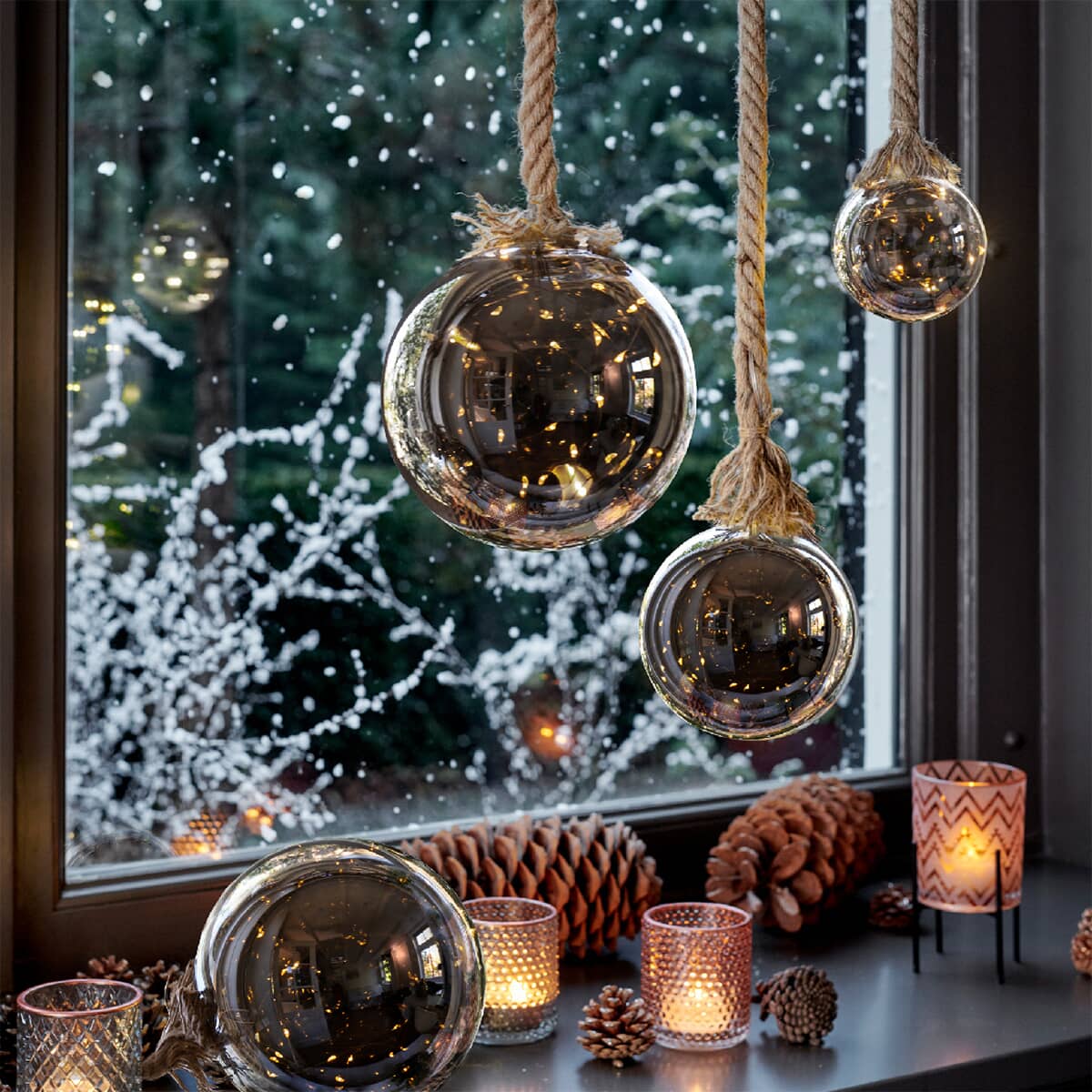 Kaemingk Everlands Christmas Tree Glass Ball with Warm White LEDs 14cm